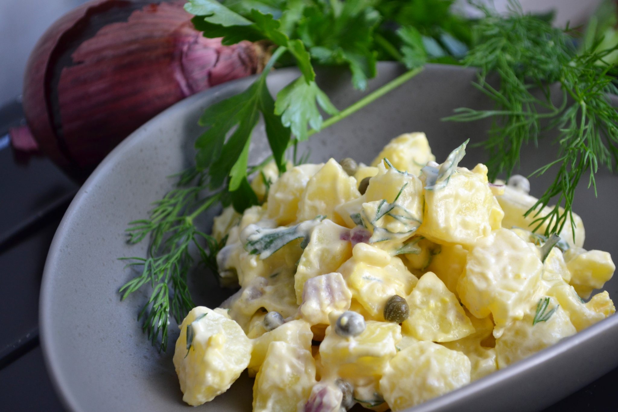 Mit Kapern und frischen Kräutern: Resi Oheims Kartoffelsalat