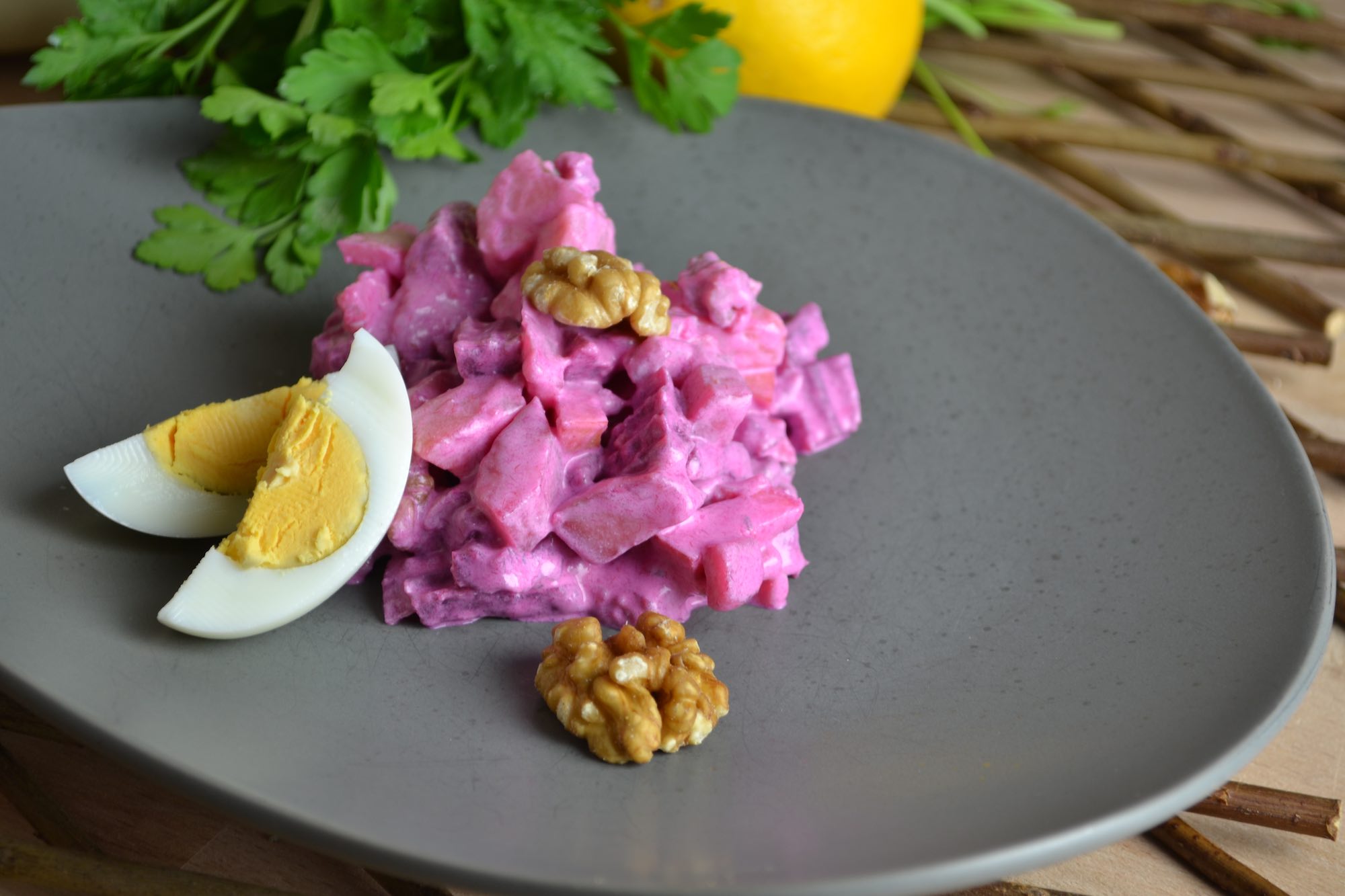 „Salade Russe“: Roter Heringssalat aus dem belgischen Malmedy